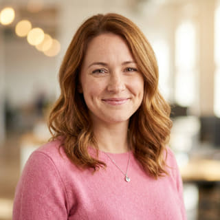 Emily Watson, Head of Customer Support at CapitFans, profile photo